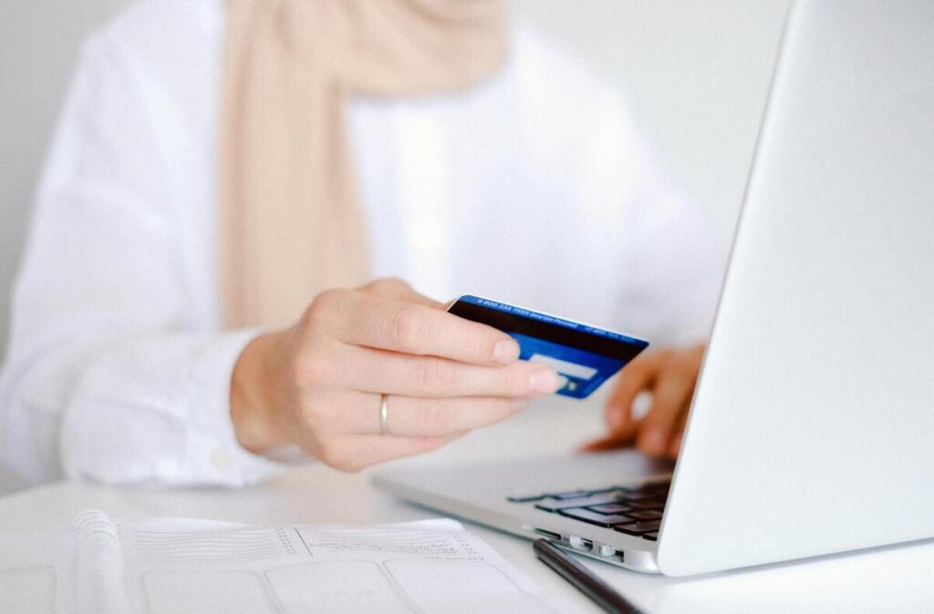 como usar o cartão de crédito de forma inteligente