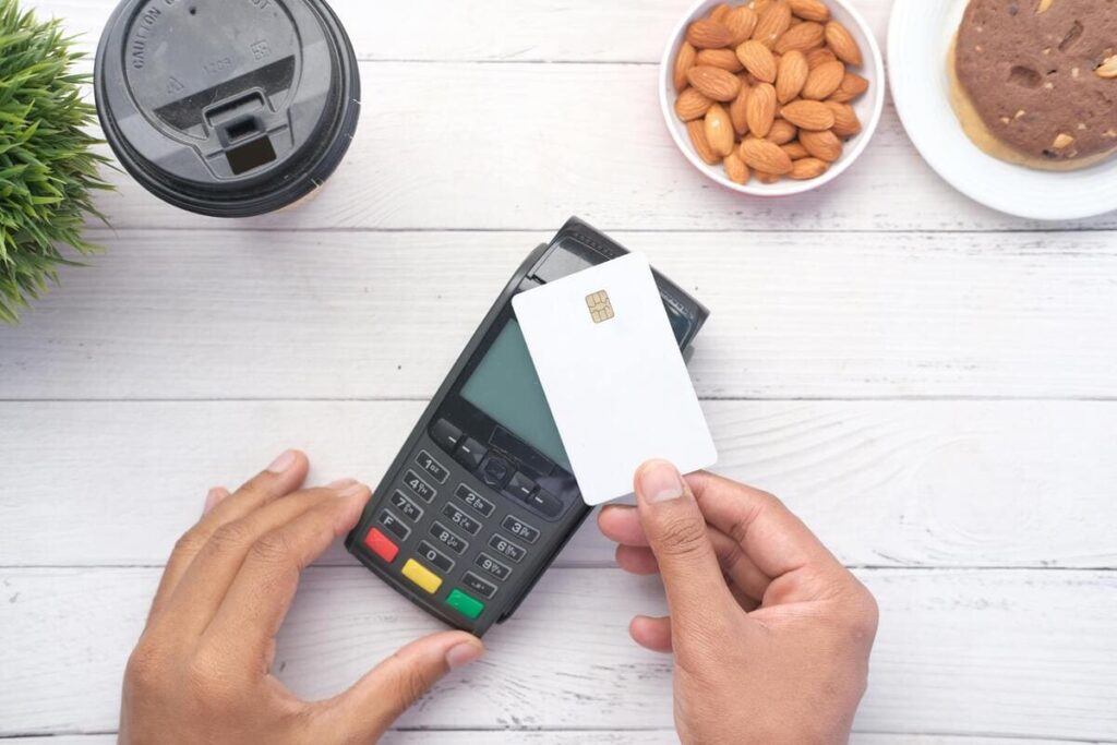 como usar o cartão de crédito de forma inteligente